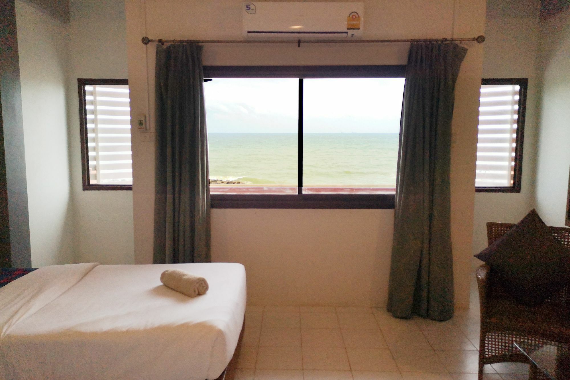 Gao Saengchan Beachfront ระยอง ภายนอก รูปภาพ
